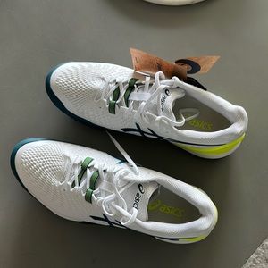 ASICS gel-resolution 9 size 11 men’s tennis shoes